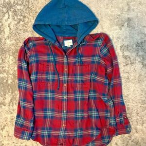 American Eagle Outfitters Red and Blue Plaid Shirt/Sweatshirt